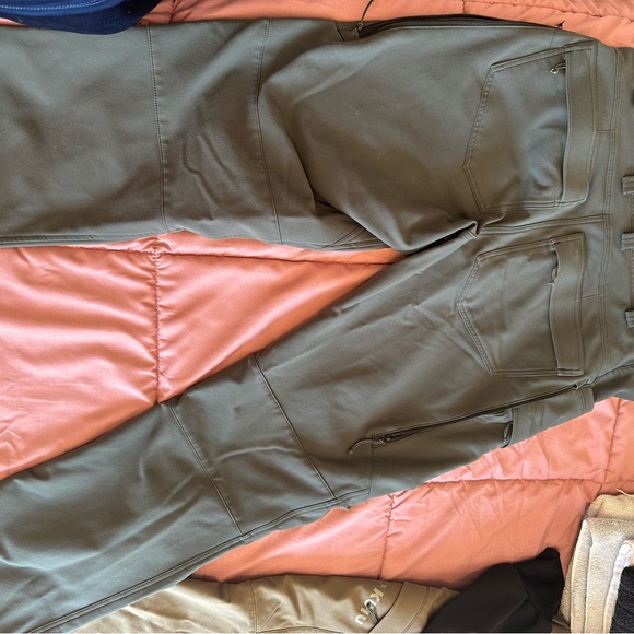 KUIU Attack pants size 32S and 32 colors Gunmetal and bourbon. - Picture 3 of 8